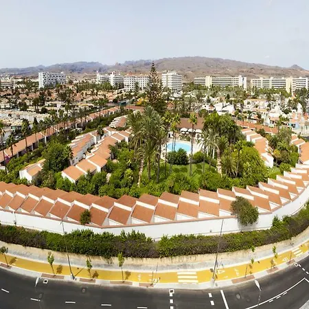 Parque Del Paraiso Ii Hotel