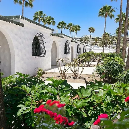 Parque Del Paraiso Ii Szálloda 3*