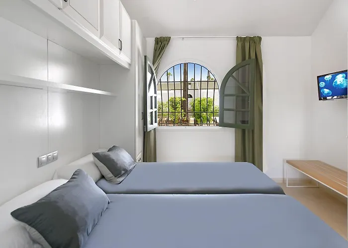 アパート Parque Del Paraiso Ii プラヤ・デル・イングレス