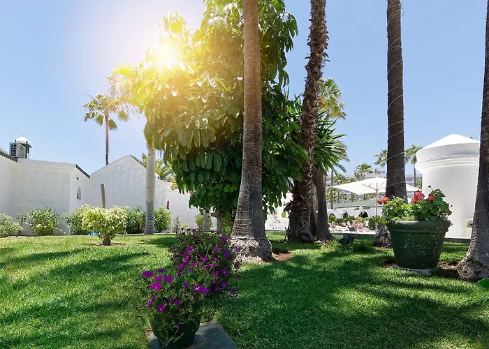 Parque Del Paraiso Ii アパート