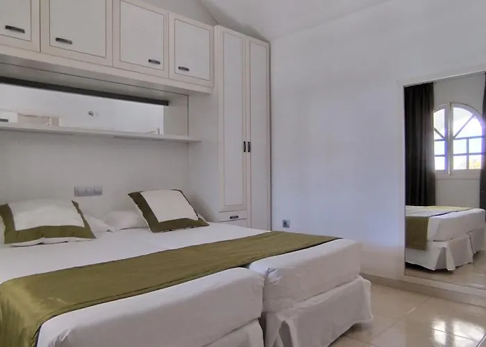 アパート Parque Del Paraiso Ii *