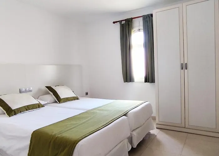 アパート Parque Del Paraiso Ii プラヤ・デル・イングレス