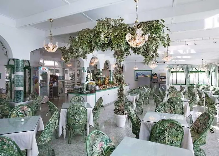 Parque Del Paraiso Ii アパート