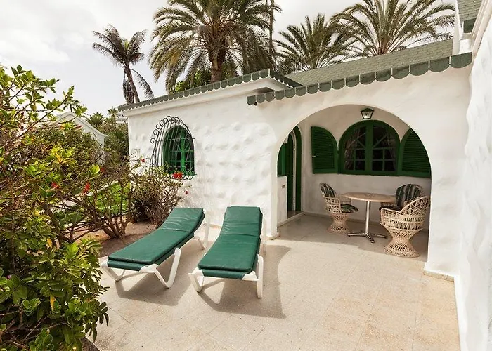 Parque Del Paraiso Ii アパート