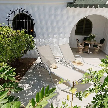 Parque Del Paraiso Ii Hotel