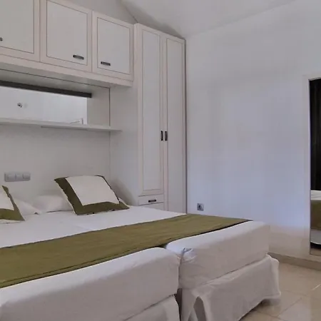 Hotel Parque Del Paraiso Ii 3*