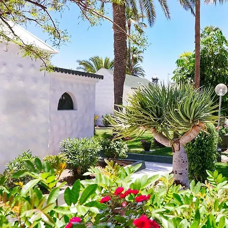Hotel Parque Del Paraiso Ii 3*